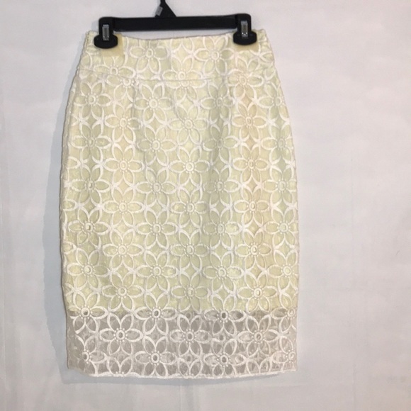 NWT Moon S Cream & White Floral Embroidered Skirt - Picture 6 of 8